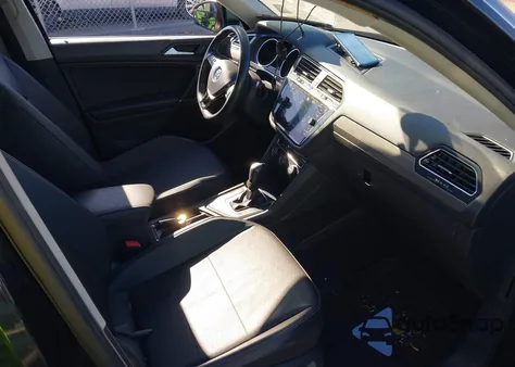 2020 Volkswagen Tiguan 2.0T Se/2.0T Se R-Line Black/2.0T Sel from USA, damaged, VIN 3VV3B7AX8LM081733